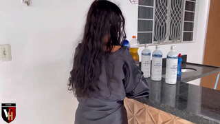 Ярам секс Брюнет