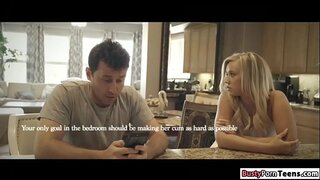 Русокоса Bailey сака добивање fucked во еден груб начин